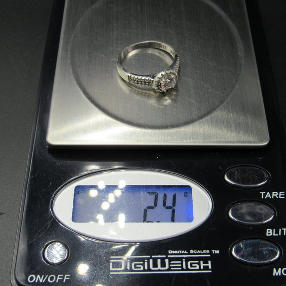 Size 7 Sterling Clear CZ With CZ Accents Band Ring - Picture 8 of 8